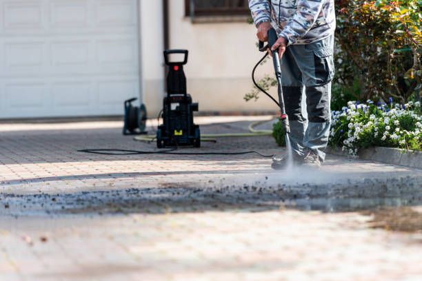 Best Concrete Pressure Washing  in Saltville, VA